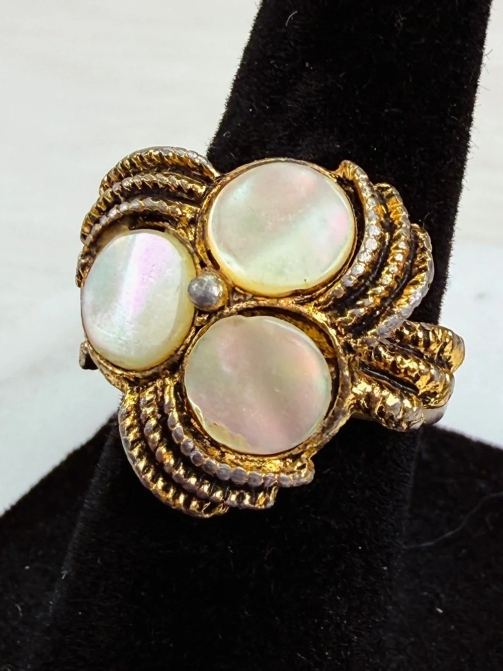 Vintage Aged Goldtone Mother of Pearl Triple Disk Statement Ring sz 4 3/4